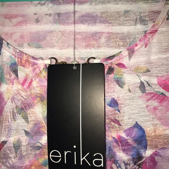 Woman’s top - Picture 3 of 6